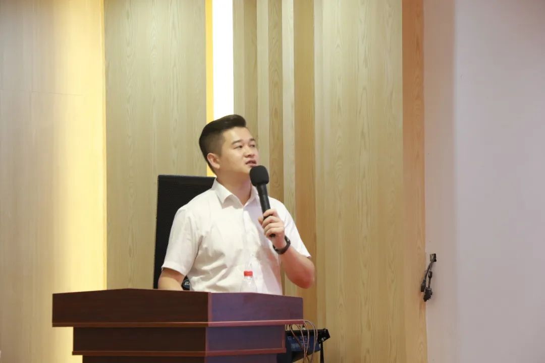 全力以赴 使命必达|小蝌蚪视频污下载APP瓷砖2022年全国招商启动会圆满召开(图5)